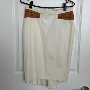 Marciano off white pencil skirt with brown trim. New with tags. Size 4